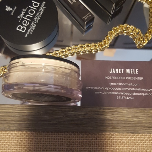 Younique custom bundle - Picture 2 of 3